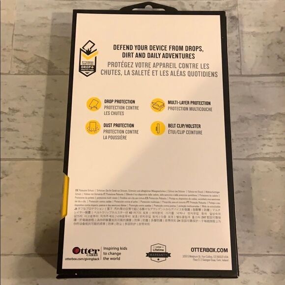 Otter Box Defender. Black. NWT. Fits IPhone 11 Pro - Picture 2 of 3